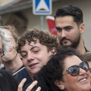 Alain Chabat - Sortie de l'usine Lumière à Lyon après la remise du prix Lumière 2019 à Francis Ford Coppola le 19 octobre 2019. © Sandrine Thesillat / Panoramic / Bestimage