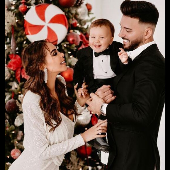 Nabilla Benattia et Thomas Vergara avec Milann à Noël, décembre 2020