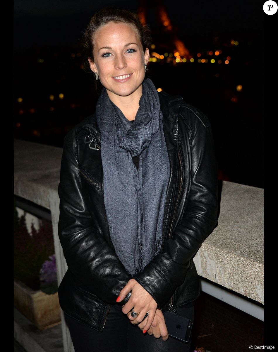 Exclusif - Aurélie Vaneck pose lors de la 24ème édition du Rallye Aïcha des Gazelles à l'UNESCO à Paris, le 4 février 2014.