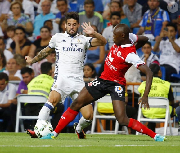 Antoine Conte lors du match opposant le Real Madrid et son club du Stade de Reims au stade Santiago Bernabeu de Madrid, le 16 août 2016.