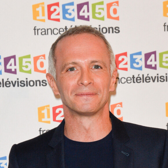 Samuel Étienne lors du photocall de la présentation de la nouvelle dynamique 2017-2018 de France Télévisions. Paris, le 5 juillet 2017. © Guirec Coadic/Bestimage