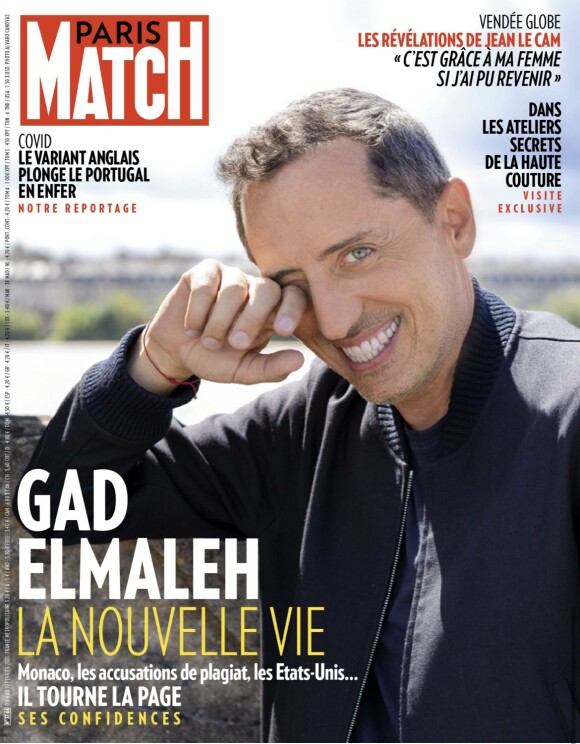 Gad Elmaleh pose pour Paris Match dans son édition du 4 février 2021.