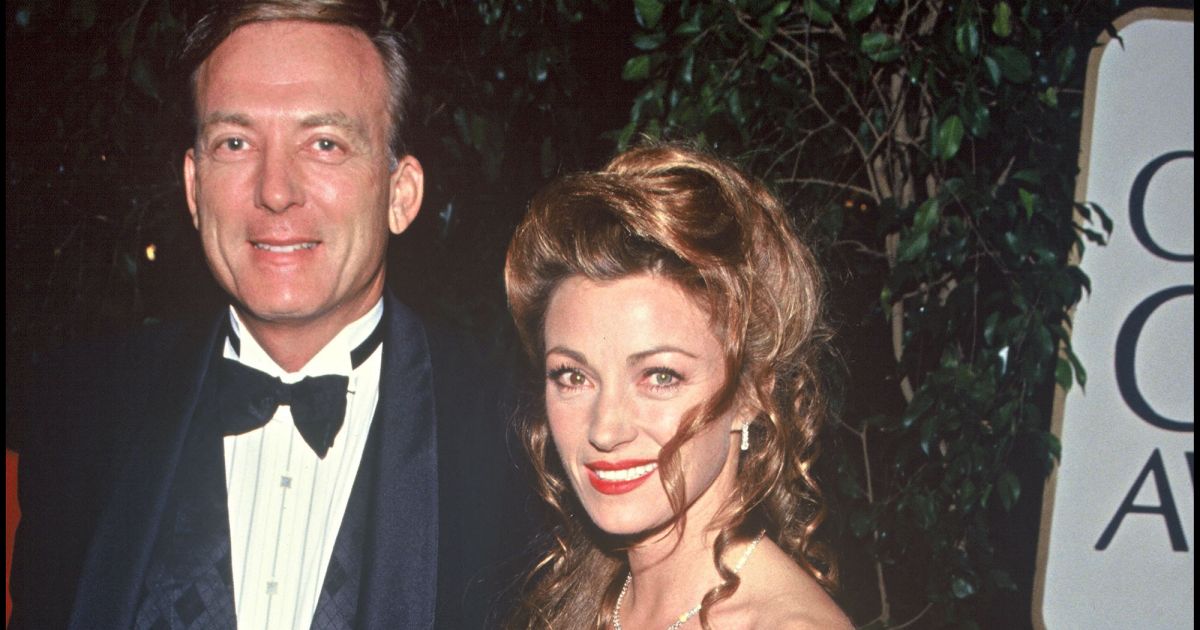 jane-seymour-et-son-mari-aux-golden-globes-en-1995-purepeople