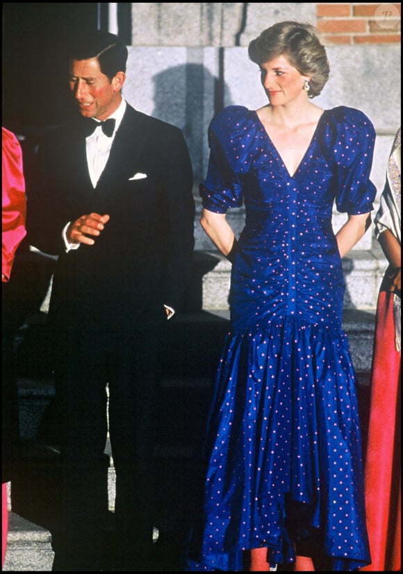 Diana et le prince Charles en Espagne en 1987. 