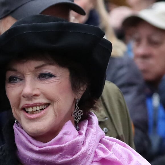 Anny Duperey - Arrivées aux obsèques de Michou en l'église Saint-Jean de Montmartre à Paris. Le 31 janvier 2020.