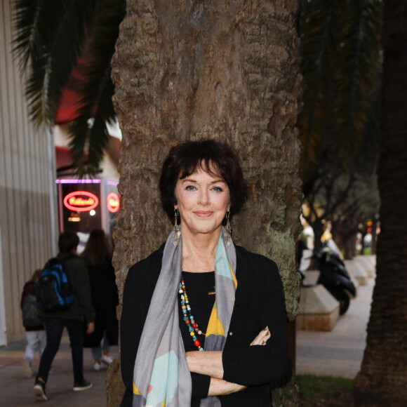 Anny Duperey en dédicace à la Cinémathèque à Nice. Le 29 novembre 2019.
