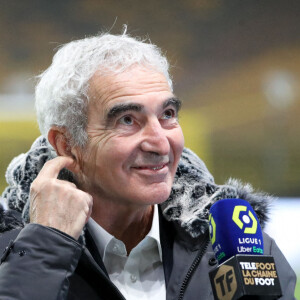 Raymond Domenech lors du match de football Nantes - Rennes à Nantes, le mois dernier. © Romain Perrocheau/Panoramic/Bestimage