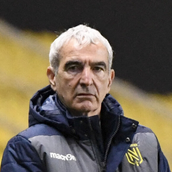 Raymond Domenech lors du match de football Nantes - Monaco (1-2) lors de la Ligue 1 Uber Eats à Lorient, le 31 janvier 2021. © Anthony Bibard / Panoramic / Bestimage
