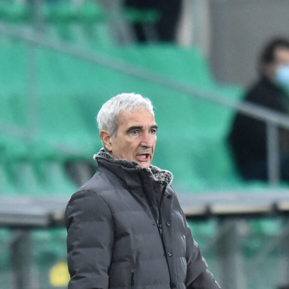 Raymond Domenech lors du match AS Saint-Étienne contre FC Nantes (1-1) au Stade Geoffroy Guichard à Saint-Étienne le 3 février 2021. © Frédéric Chambert / Panoramic / Bestimage