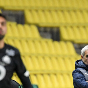 Raymond Domenech lors du match de football FC Nantes contre Lille OSC (0-2) au Stade de la Beaujoire à Nantes le 7 février 2021. © Christophe Saidi / Panoramic / Bestimage