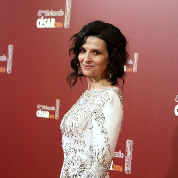 Juliette Binoche - Photocall lors de la 41ème cérémonie des Cesar au théâtre du Châtelet à Paris, le 26 février 2016. © Borde-Jacovides/Bestimage