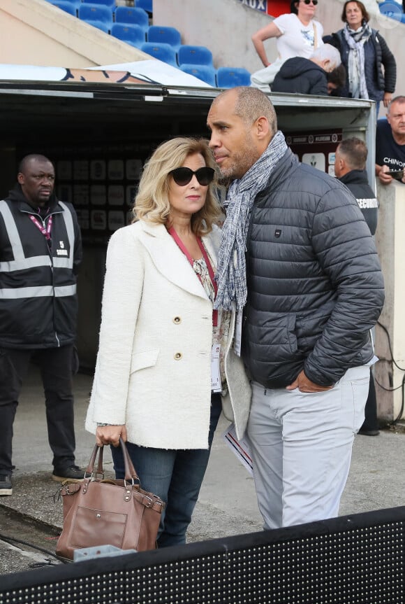 Valérie Trierweiler et son compagnon Romain Magellan - "Match des Légendes" au stade Chaban Delmas, à Bordeaux. © Patrick Bernard/Bestimage