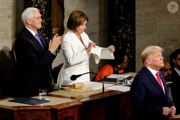 Donald Trump, Mike Pence, Nancy Pelosi - Ambiance tendue entre la démocrate et la présidente de la Chambre des représentants des États-Unis et le président des Etats-Unis, à l'occasion du discours sur l'état de l'Union, au congrès américain à Washington, The District, Etats-Unis, le 4 février 2020.