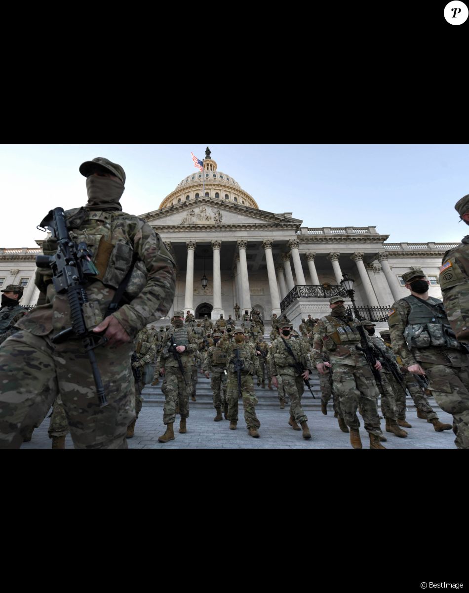 La garde nationale continue d'assurer la sécurité du Capitole à Washington après l'investiture de Joe Biden en tant que nouveau président des Etats-Unis le 22 janvier 2021. © Carol Guzy/ZUMA Wire/Bestimage