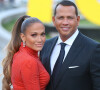 Info - Jennifer Lopez et Alex Rodriguez veulent acquérir les Mets de New York - Jennifer Lopez et son fiancé Alex Rodriguez - Arrivée des célébrités à la soirée CFDA Fashion Awards à New York.
