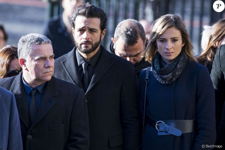 Thierry Chassagne, Maxim Nucci (Yodélice) et sa compagne Isabelle Ithurburu - Arrivées des personnalités en l'église de La Madeleine pour les obsèques de Johnny Hallyday à Paris. Le 9 décembre 2017