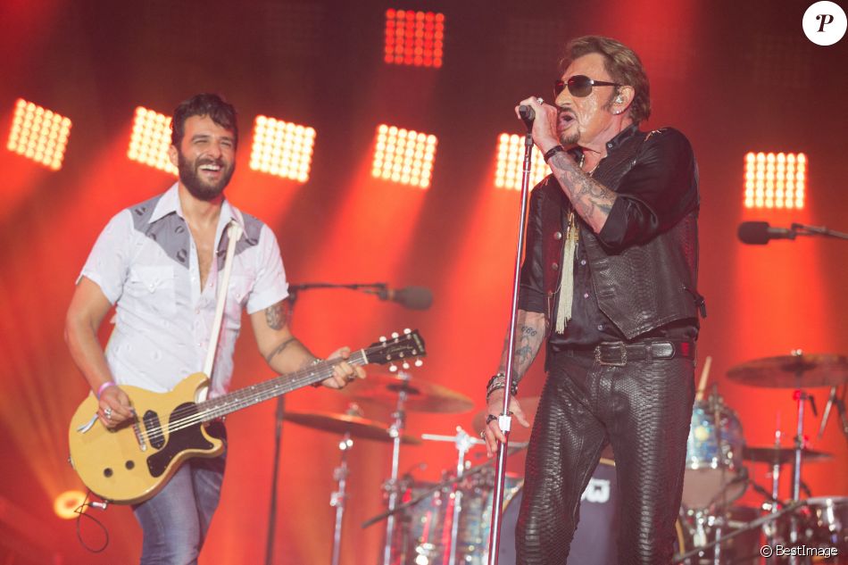 Exclusif - Maxim Nucci - Johnny Hallyday en concert au Big Festival à Biarritz. Le 17 juillet 2015