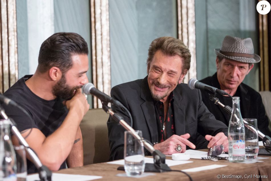 Exclusif - Yodelice (Maxim Nucci), Johnny Hallyday et le chanteur Miossec - Johnny Hallyday présente son 50ème album studio "De l'amour" lors d'une conférence de presse organisée à l'hôtel The Peninsula Paris, à Paris, le 6 novembre 2015. © Cyril Moreau / Bestimage