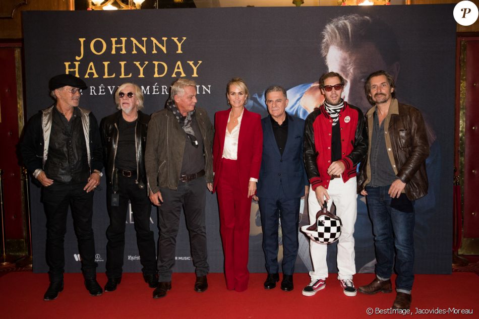 François Goetghebeur, Dimitri Coste, Pierre Billon, Philippe Fatien, Laeticia Hallyday, Fabrice Le Ruyet (Billy), Thierry Chassagne - Projection au Grand Rex à Paris des documentaires "Johnny USA" et "A nos promesses" à l'occasion de la Journée Spéciale Johnny, son rêve américain. Le 21 octobre 2020 © Jacovides-Moreau / Bestimage