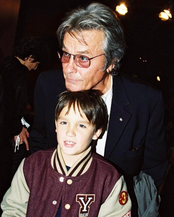 Alain-Fabien Delon a publié une photo avec son père Alain Delon en 2017, photo prise dix ans plus tôt.