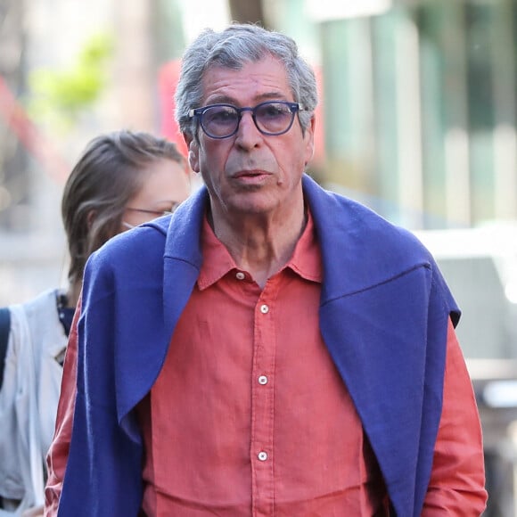 Patrick Balkany arrive au palais de justice de Paris pour entendre la décision de la cour d'appel concernant l'affaire de blanchiment aggravée contre lui et sa femme Isabelle.