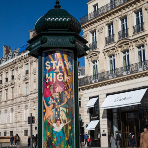 Exclusif - Mika et neuf autres artistes redonnent des couleurs à Paris. Le 28 février 2021. ©Cyril Moreau / Bestimage