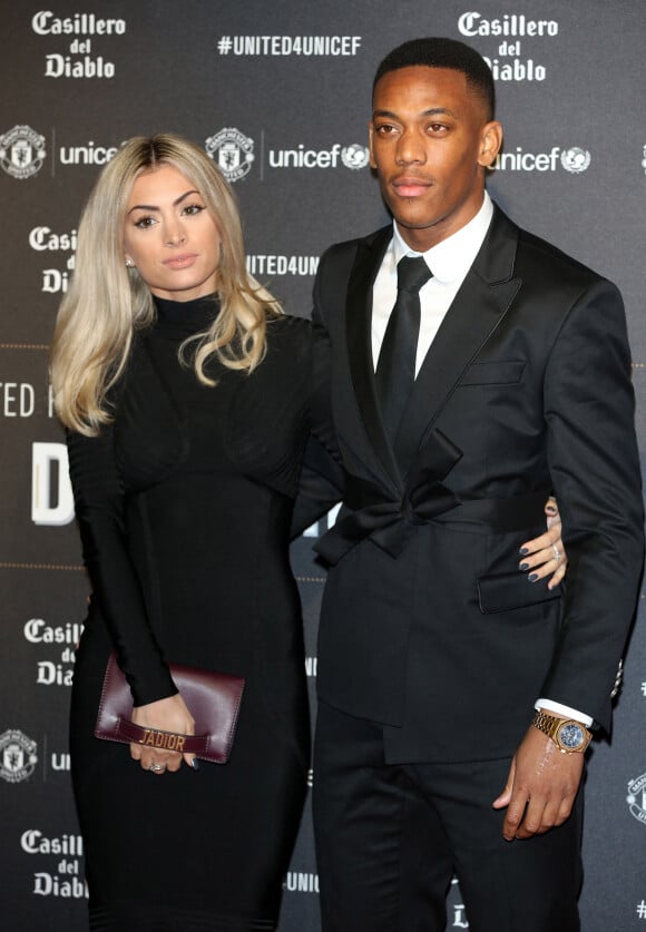 Anthony Martial et sa compagne Mélanie Da Cruz lors du dîner de gala "United For Unicef" à Manchester