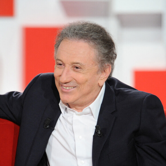Exclusif - Michel Drucker - Enregistrement de l'émission "Vivement Dimanche" au studio Gabriel à Paris le 4 mars 2020 et diffusée le 8 mars 2020. © Guillaume Gaffiot/Bestimage