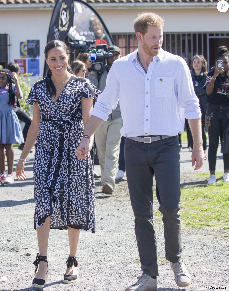 Le prince Harry et Meghan Markle visitent le township de Nyanga, Afrique du Sud le 23 septembre 2019.
