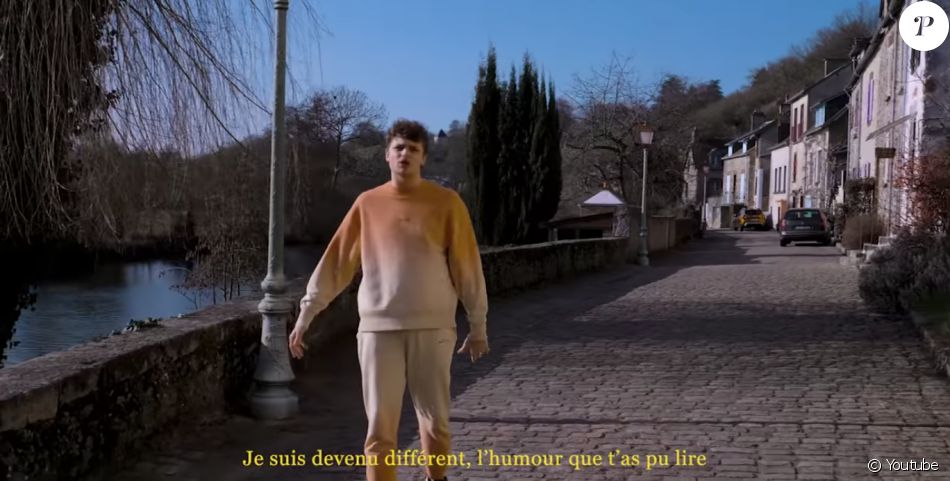 The Vivi répond dans un rap à son exclusion de l'émission "The Voice" sur TF1.
