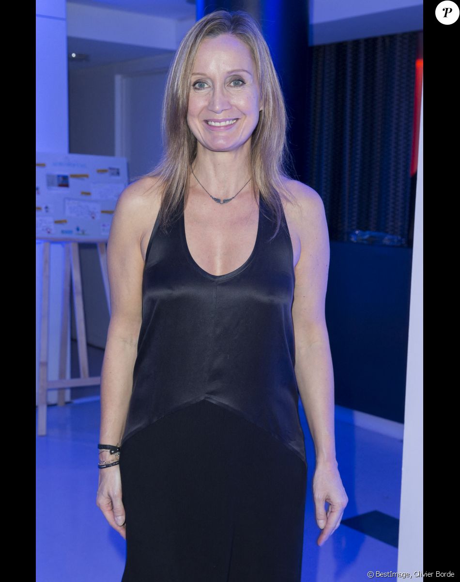 Exclusif - Catherine Marchal (la femme d'Olivier Marchal) - Soirée des 40 ans de Poiray en association avec la Fondation Action Enfance à l'hôtel d'Evreux à Paris, le 5 novembre 2015, où un dîner et un concert privé étaient prévus pour les invités. © Olivier Borde / Bestimage