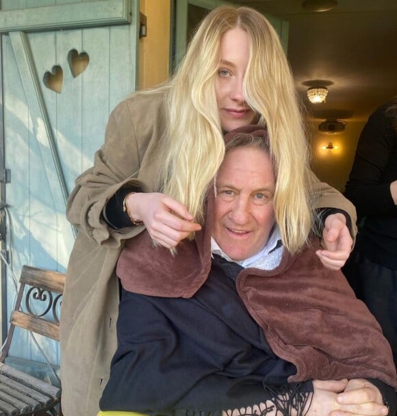Gérard Depardieu et sa petite-fille Louise sur Instagram. Le 8 mars 2021.
