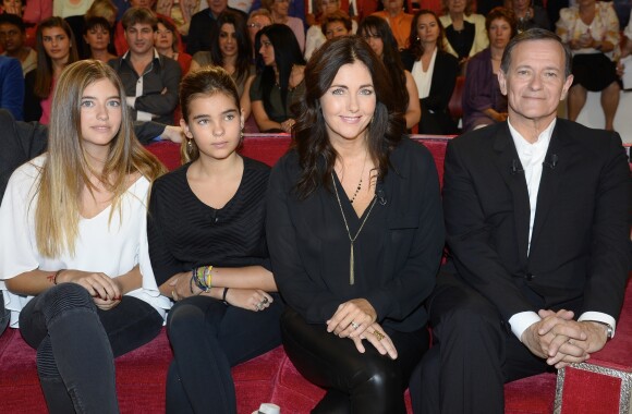 Elisa Huster, Toscane Huster, Cristiana Reali et Francis Huster - Enregistrement de l'émission "Vivement Dimanche" à Paris le 24 septembre 2014.