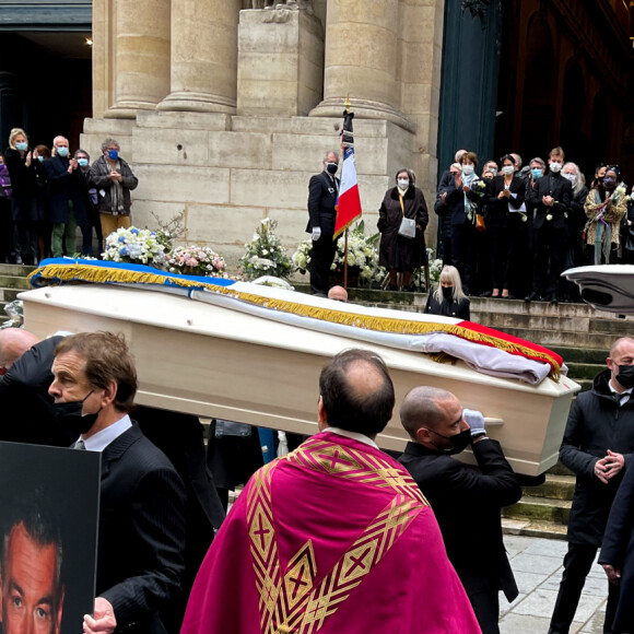 Sorties des Obsèques du danseur étoile Patrick Dupond en l'église Saint-Roch à Paris, France, le 11 mars 2021.