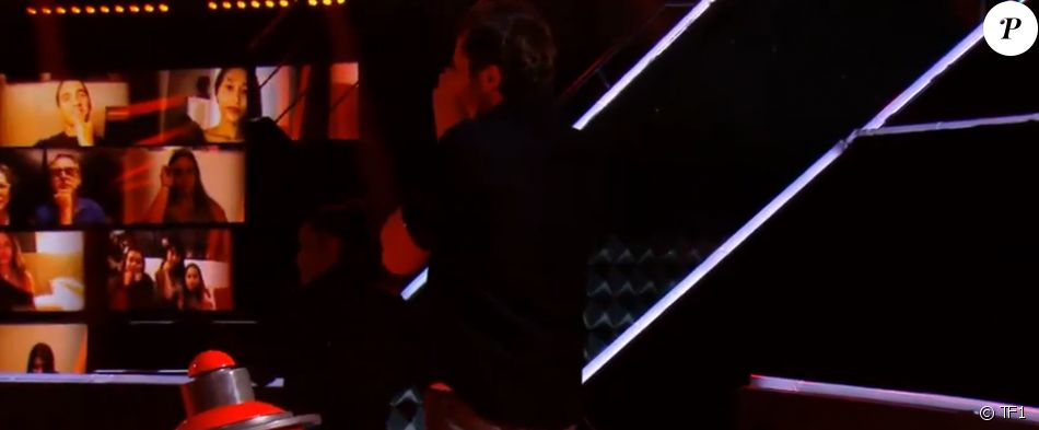 Vianney casse le système des fauteuils dans "The Voice 2021" - TF1, Émission du 13 mars 2021