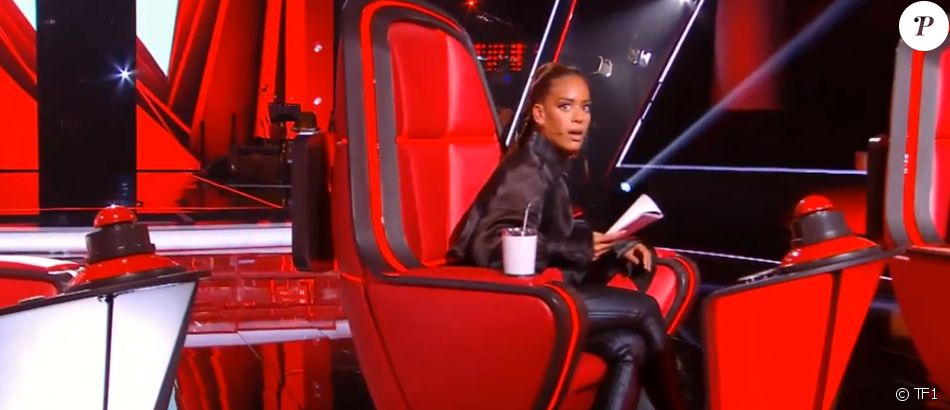 Amel Bent dans "The Voice 2021" - TF1, Émission du 13 mars 2021