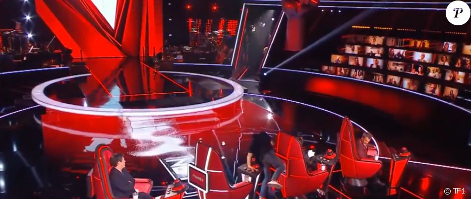 Vianney casse le système des fauteuils dans "The Voice 2021" - TF1, Émission du 13 mars 2021