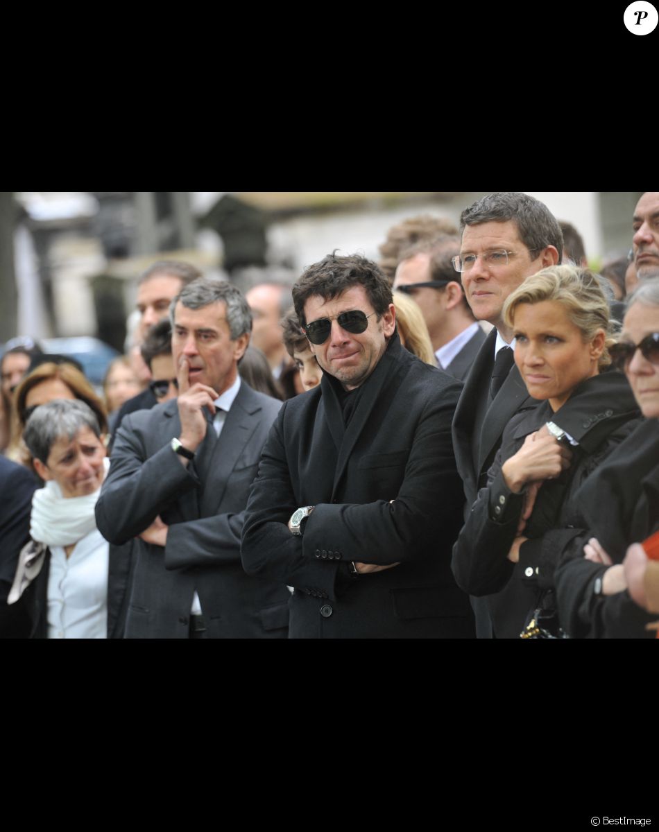 Jerome Cahuzac et Patrick Bruel - Obseques de Guy Carcassonne au cimetiere de Montmartre a Paris. Le 3 juin 2013