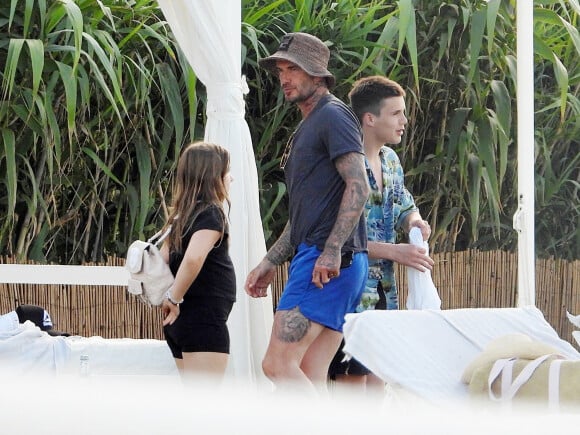 Exclusif - La famille Beckham en vacances dans la région des Pouilles en Italie.
