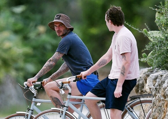 Exclusif - La famille Beckham en vacances dans la région des Pouilles en Italie.