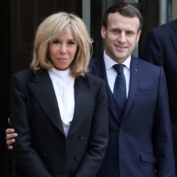 Info - Emmanuel Macron fête son 43e anniversaire confiné - Le président Emmanuel Macron, la première dame Brigitte Macron - Le roi et la reine d'Espagne arrivent au palais de l'Elysée à Paris pour un déjeuner avant la cérémonie à l'occasion de la première journée nationale d'hommage aux victimes du terrorisme le 11 mars 2020. © Stéphane Lemouton / Bestimage