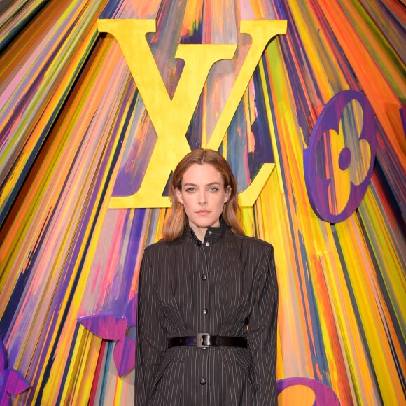 Riley Keough assiste à la soirée de réouverture du magasin Louis Vuitton situé sur Bond Street. Londres, le 23 octobre 2019.