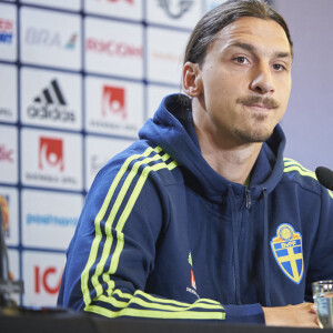 Zlatan Ibrahimovic en conférence de presse à Stockholm, le 1er juin 2016.