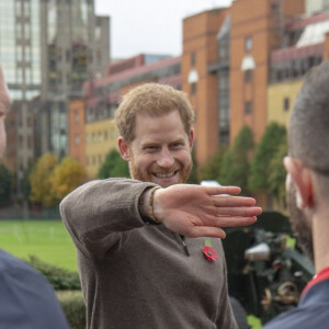 Le prince Harry, duc de Sussex, rencontre l'équipe représentant l'Angleterre aux Invictus Games 2019 à La Haye. Londres, le 29 octobre 2019. 