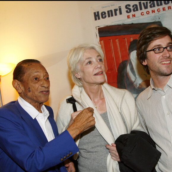 Henri Salavador, Francoise Hardy et Thomas Dutronc à Paris.