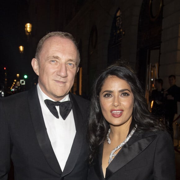 Salma Hayek et son mari François-Henri Pinault - People à la sortie de la soirée Boucheron Place Vendôme lors de la fashion week à Paris, le 20 janvier 2019. 