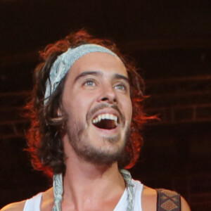 Le groupe Les Fréro Delavega (Jérémy Frérot et Florian Delavega) - Festival "Tout le monde chante contre le cancer" à Villefranche-de-Rouergue. Le 4 juillet 2015.