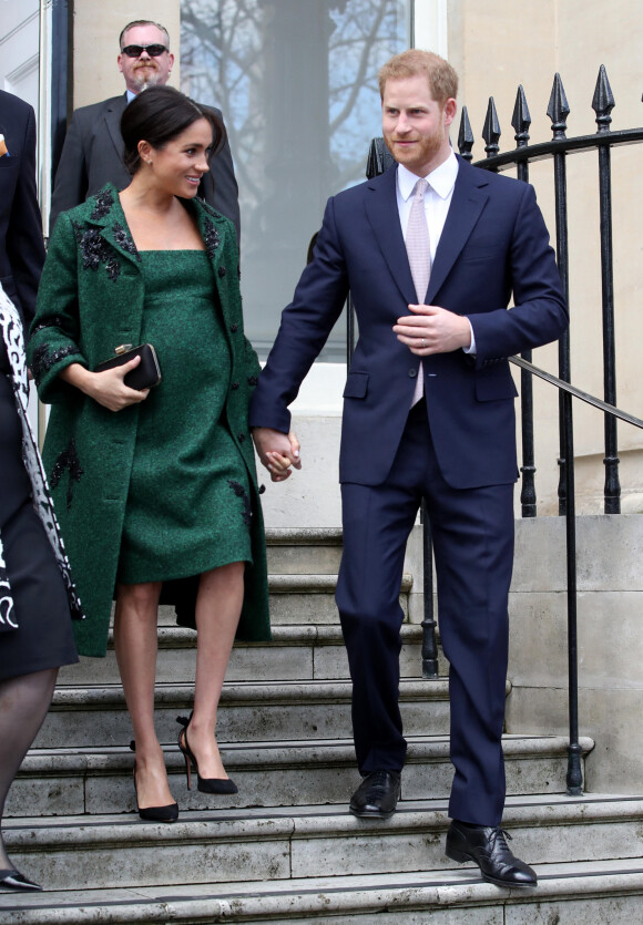 Le prince Harry, duc de Sussex, Meghan Markle, duchesse de Sussex (enceinte de son fils Archie), lors de leur visite à Canada House dans le cadre d'une cérémonie pour la Journée du Commonwealth à Londres le 11 mars 2019.