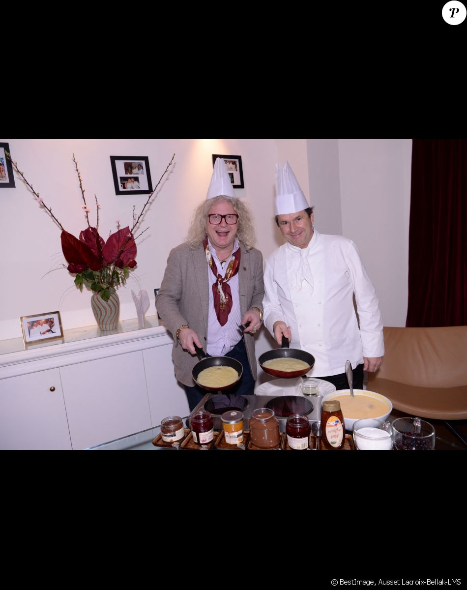 Exclusif - Pierre-Jean Chalençon et le chef Christophe Leroy lors de la soirée Crêpes Party chez Christophe Leroy à Paris. © Ausset Lacroix-Bellak-LMS/Bestimage