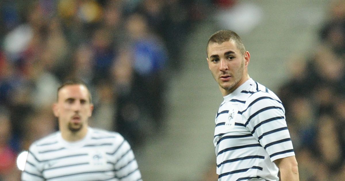 Karim Benzema et Franck Ribéry avec l'équipe de France en 2011 ...